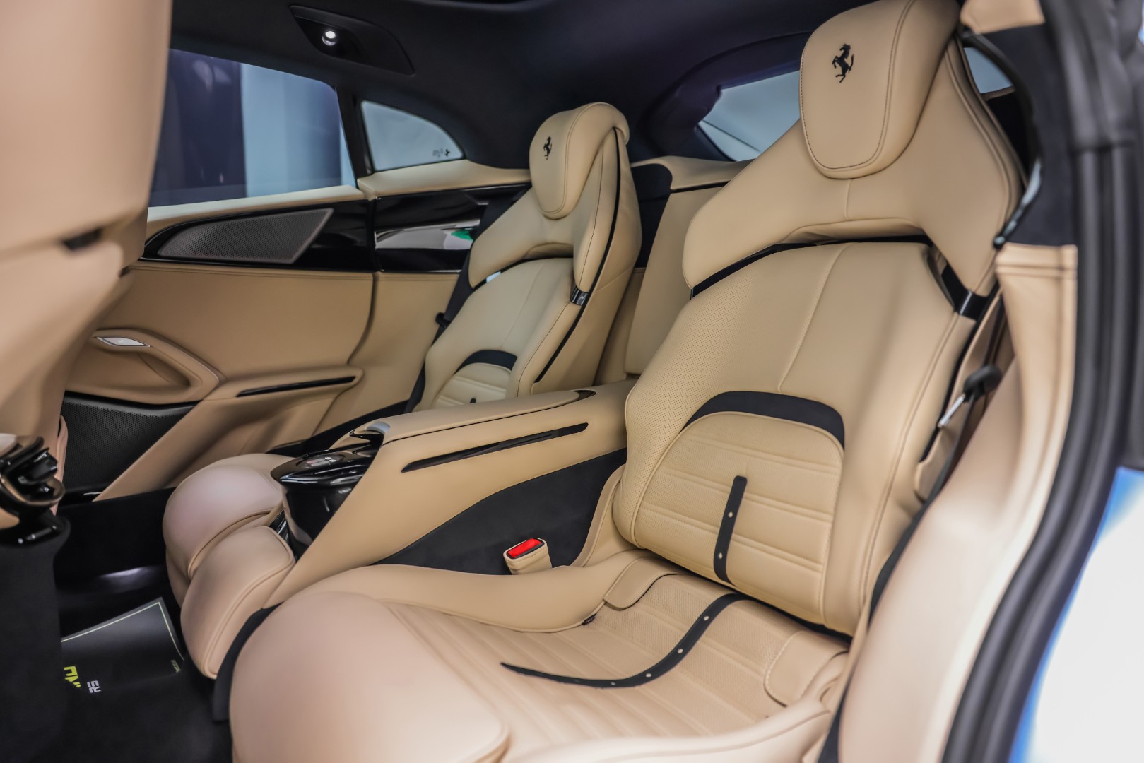 2025 FERRARI PUROSANGUE | FULL CARBON | MAIN DEALER SERVICE | HIGH SPEC
